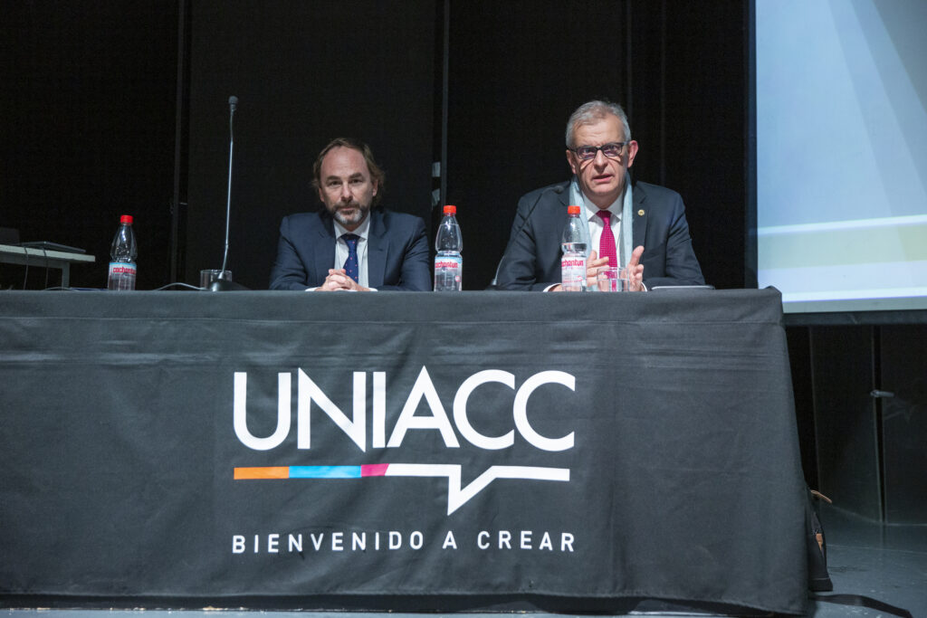 Xavier Armendariz Rodrido delaBarra UNIACC